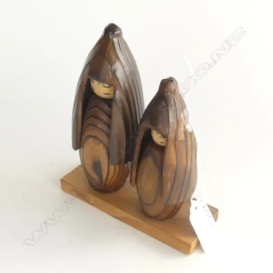 2 MIDCENTURY JAPANESE DOLLS H145MM