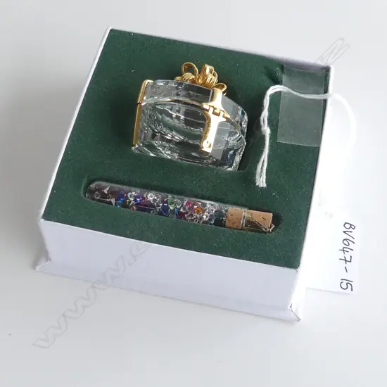 ORIGINAL SWAROVSKY CRYSTAL SECRETS 'MEMORIES' IN ORIGINAL BOX 