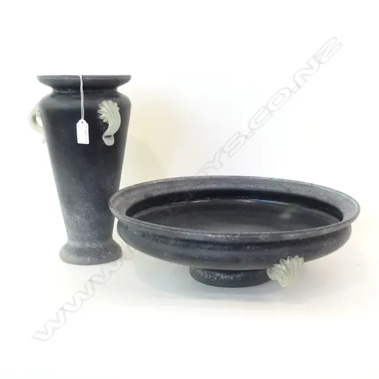 ITALIAN DECORATIVE BLACK GLASS VASE (H 300MM) & SHALLOW DISH (DIA 368MM)