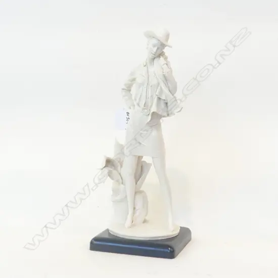 ADL VITTORIO TESSARO WHITE PORCELAIN LADY FIGURINE ON WOODEN BASE, SIGNED.  H.340MM