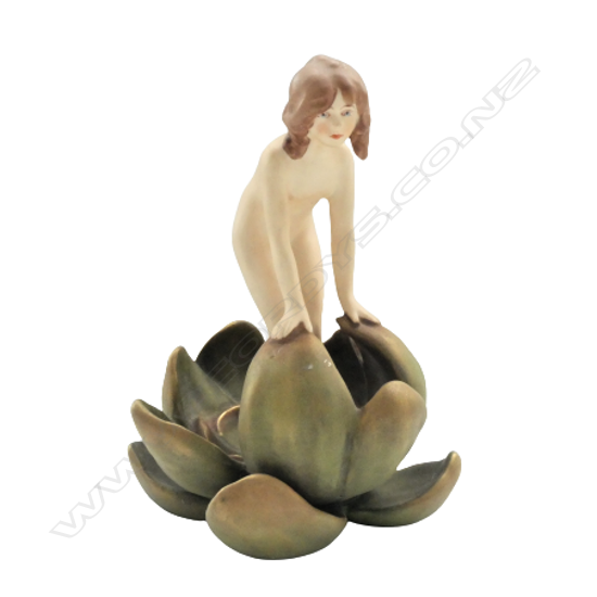 (43) ART DECO ROYAL DUX NYMPH STANDING ON A LILY PAD H. 155mm