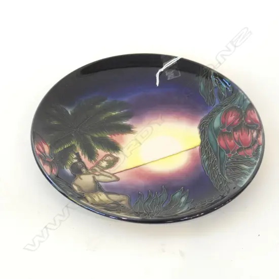 MOORCROFT LTD ED PLATE 4/2000 DIA.220MM