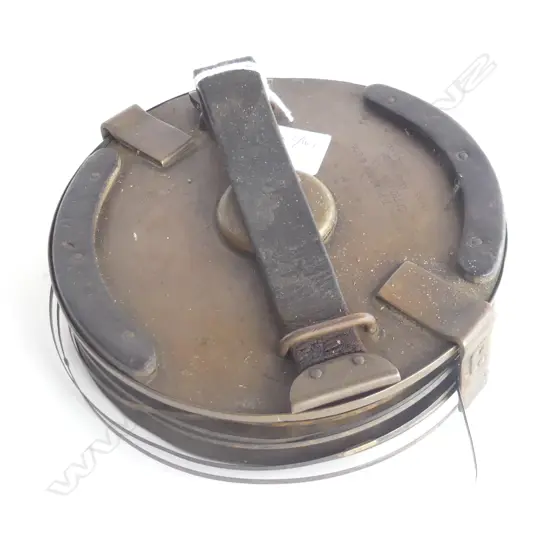 T. PEACOCK & SON OPTICIANS AUCKLAND BRASS CHAIN MEASURES. MADE IN ENGL. LEATHER HANDLE DIA 170MM