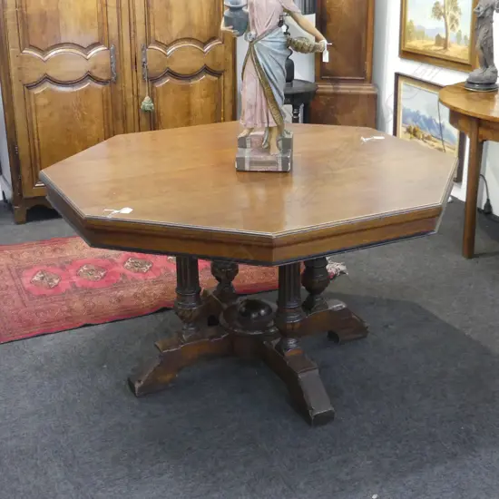 VICTORIAN OAK OCTAGONAL TABLE WITH PEDESTAL BASE  DIA 1260MM