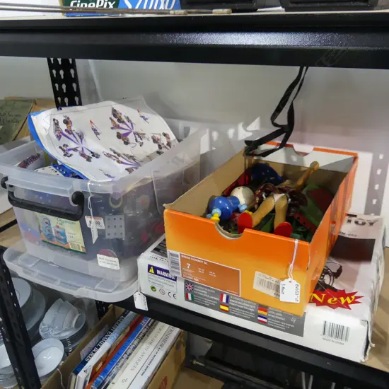 3 BOXES  MECCANO + 2 WOODEN TOYS