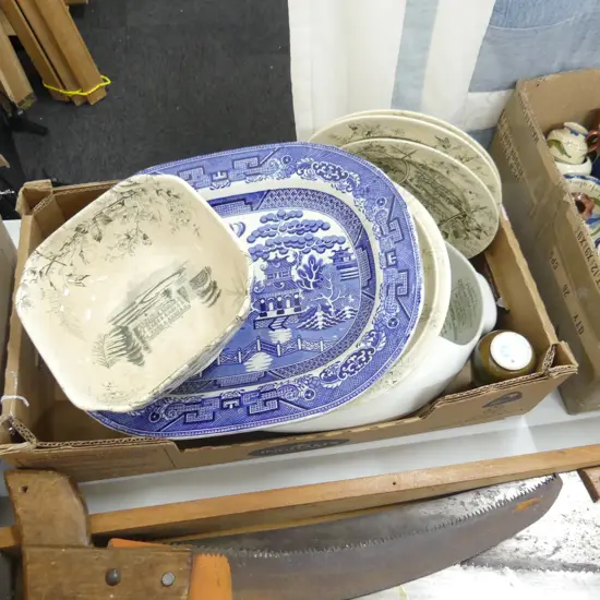 BOX ASST OLD CHINA, B&W ASHET, BEDPAN, CROWN DUCAL AOF C&S, ROYAL BAYREUTH ETC..