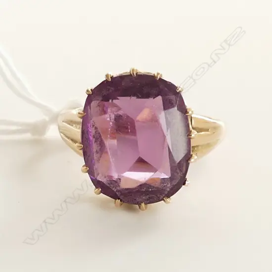 Chester 1917 9ct GOLD & AMETHYST ? RING 4.1gms
