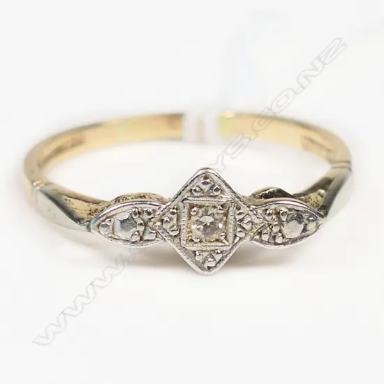 ESTATE 9CT AND DIAMOND RING SIZE S