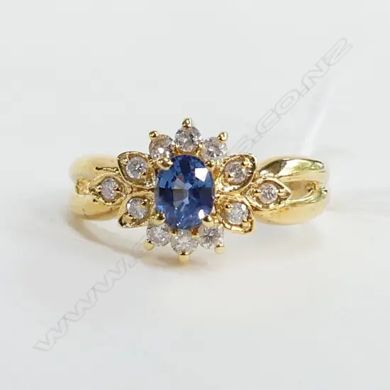 18CT GOLD SAPPHIRE & DIAMOND RING, 3.36GMS, SAPPHIRE 0.50ct, DIAMOND 0.25ct