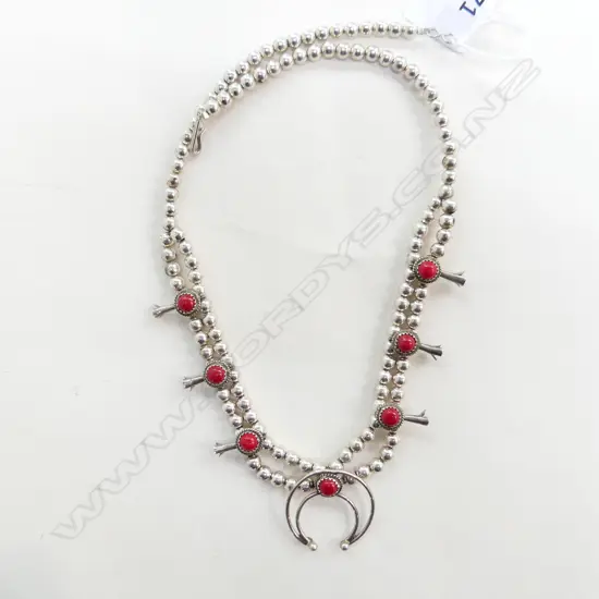 ETHNIC SILVER NECKLACE 