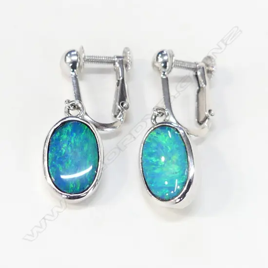 18CT WHITE GOLD & OPAL EARRINGS 4.2 GRAMS