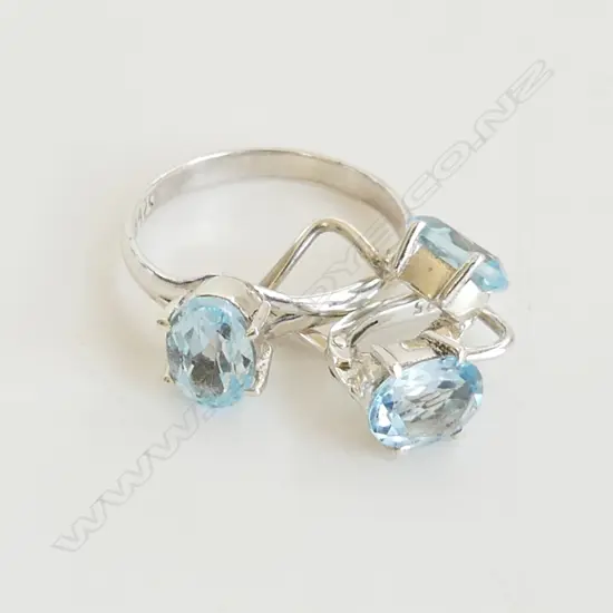 BLUE TOPAZ & SILVER SET; PR EARRINGS & RING