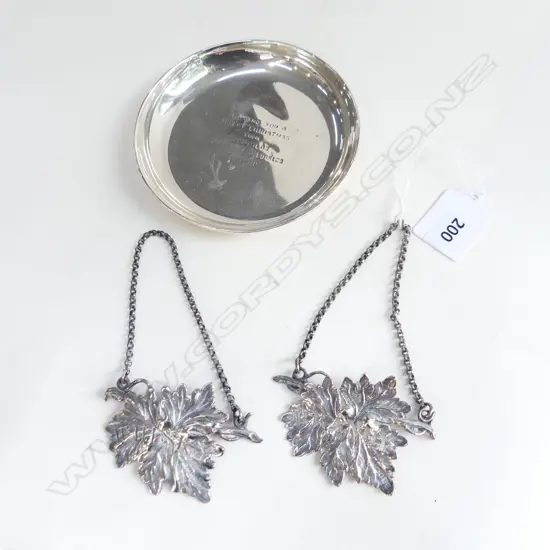 STG PIN DISH, LONDON 1935 + PR VICTORIAN WHISKY / BRANDY LABELS, B'HAM 91 GM