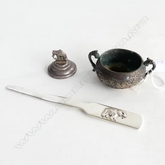 3 PCES STG SILVER; ELEPHANT MENU HOLDER, PAPER KNIFE, SALT 124 GM