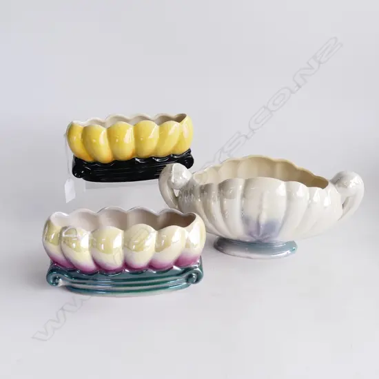 2 TITIAN FLORAL VASES L180MM & TITIAN 2 HANDLED VASE L280MM