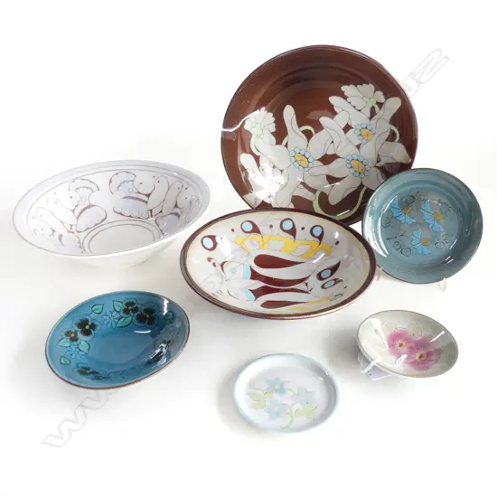 3 NZ STUDIO POTTERY BOWLS DIA 230MM LARGEST & 4 DISHES DIA 130 LARGEST