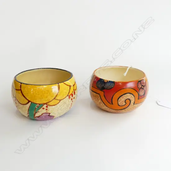2 SMALL CLARICE CLIFF BIZARRE BOWLS; CAFE AU LAIT & FANTASQUE (HAIRLINE) 95mm dia 