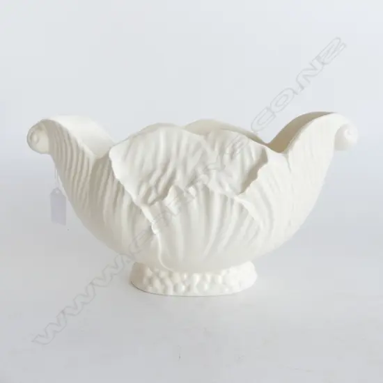 WHITE CROWN LYNN VASE #598 H.155mm