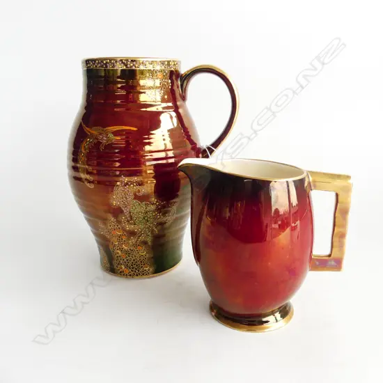 CARLTON WARE ROUGE ROYALE JUG H.140mm & CROWN DEVON HANDLED VASE H.230mm
