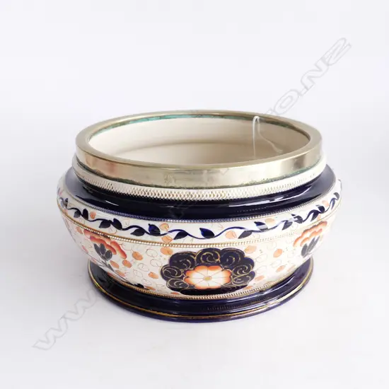 WELSH IMARI BRASS RIMMED SERVING BOWL, D.200mm