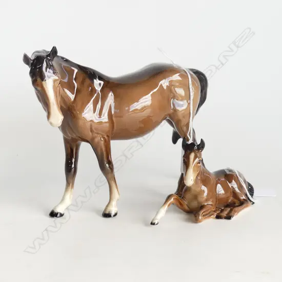 BESWICK HORSE H170MM & FOAL H80MM