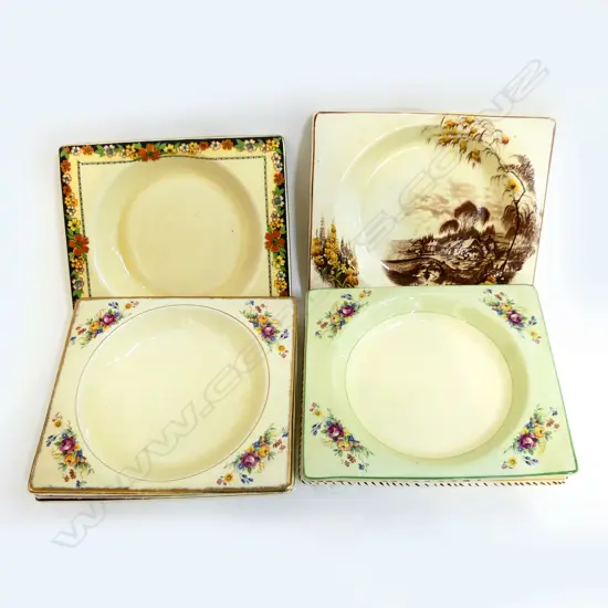 8 DECO DESSERT BOWLS, FLORAL DESIGN, 'THE BIARRITZ' ROYAL STAFFORDSHIRE