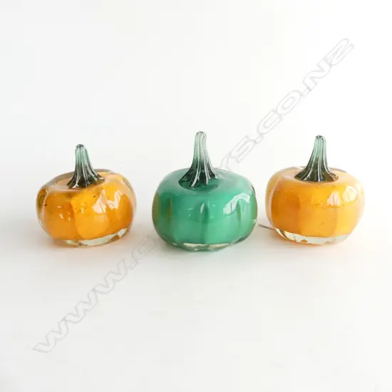 3 ART GLASS PUMPKINS 100mm dia