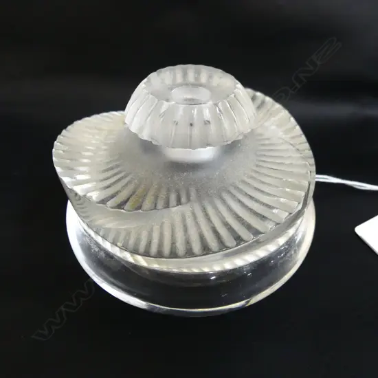 LALIQUE CRYSTAL 'BAPTISTE' PERFUME BOTTLE 75mm dia