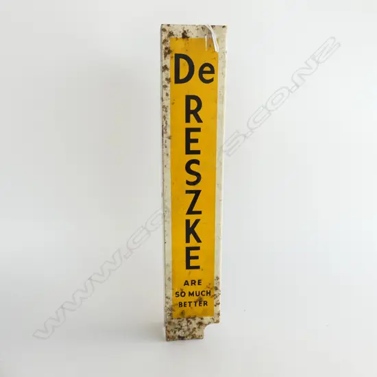 1940's RETRO METAL CIGARETTE DISPENSER 'DE RESZKE'