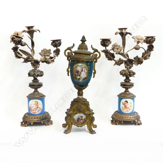 PR ANTIQUE CANDLE STICKS H.350mm + URN H.320mm