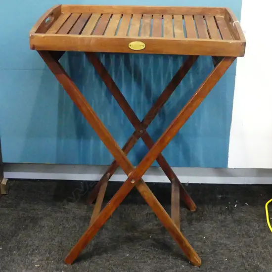 SLATTED WOODEN TRAY TABLE BY ZELANDIA 560x400x775mm