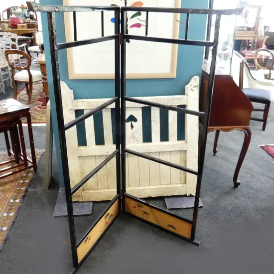 BLACK LACQUERED KIMONO STAND H.1520mm.