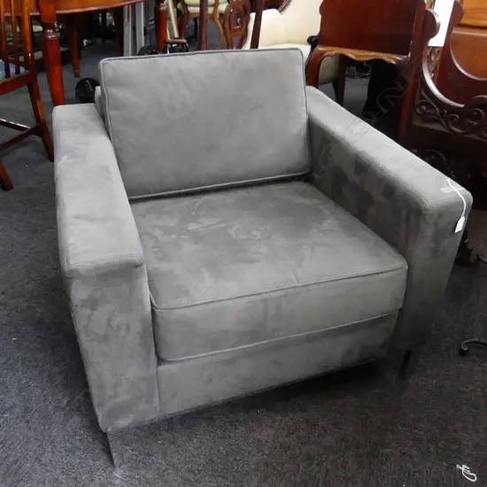 MODERN GREY SUEDE UPHOLSTERED ARMCHAIR 840x820x750mm