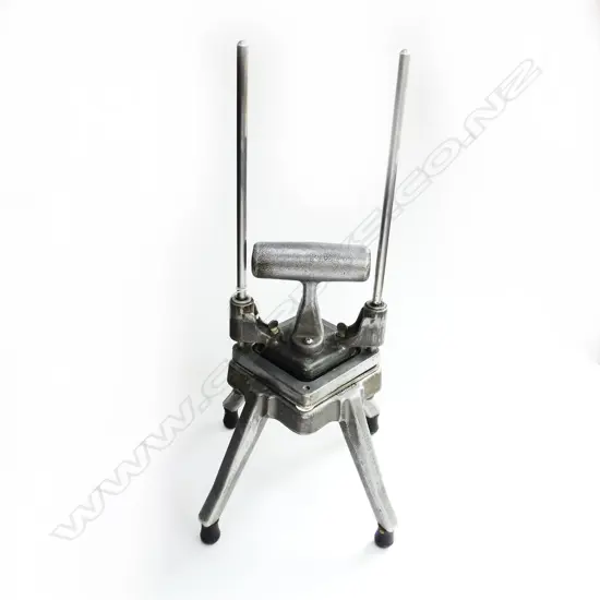 VINTAGE POTATO PRESS (chip maker)