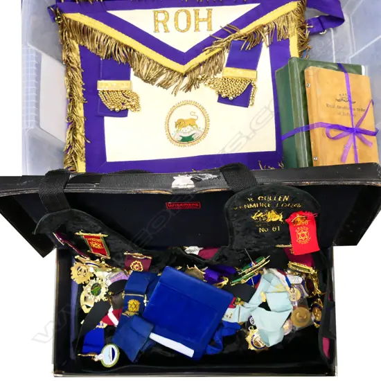 BOX LOT MASONIC MEDALS, APRONS, BOOKS, ETC