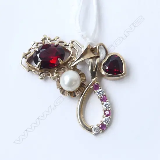 4 9ct & 10ct GOLD PENDANTS w RED & COLOURLESS GEMS, 5.2gm