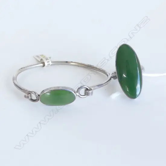 LRG HEAVY ST. SILVER & JADE RING, size R & ST. SILVER & JADE BRACELET