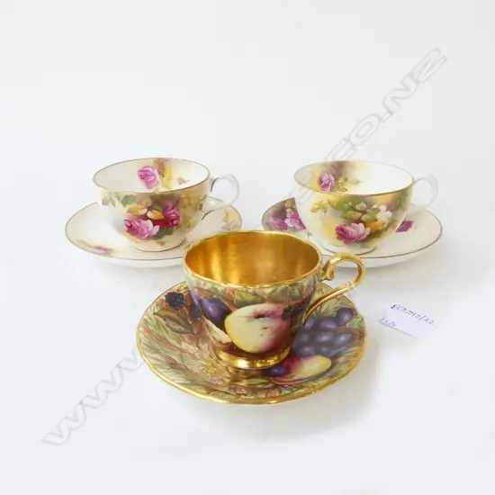 AYNLEY ORCHARD GOLD C/S BY BRUNT + PR ROYAL WORCESTER H/PAINTED C/S