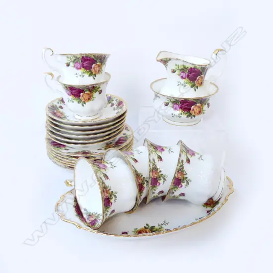 21 PCE ROYAL ALBERT OLD COUNTRY ROSES TEA SET; 6 TRIOS, MILK, SUGAR, PLATE