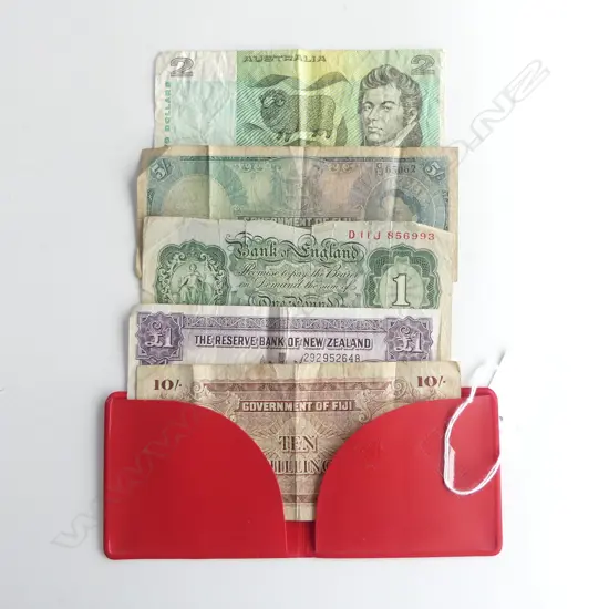 5 OLD BANKNOTES: £1 NZ Fleming + 10/- & 5/- Fiji + £1 UK + $2 Australia