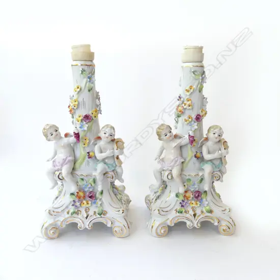 PR PORCELAIN LAMPS H.300mm REQ. REWIRING