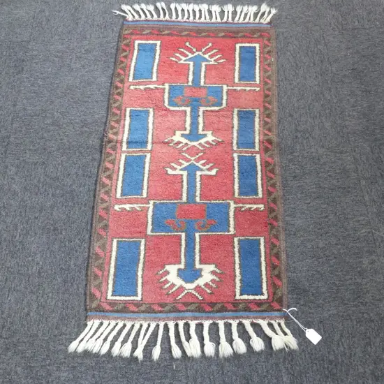 SMALL HAND KNOTTED WOOL PILE RUG 1200x520mm overall