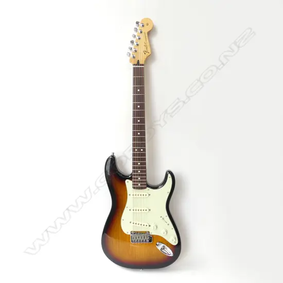 FENDER STRATOCASTER  ELECTRIC GUITAR  MADE IN MEXICO SUNBURST WITH HARD CASE