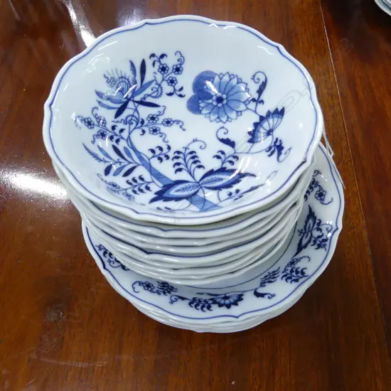 15 BLUE DANUBE BOWLS; 9 150mm dia, 6 190mm dia