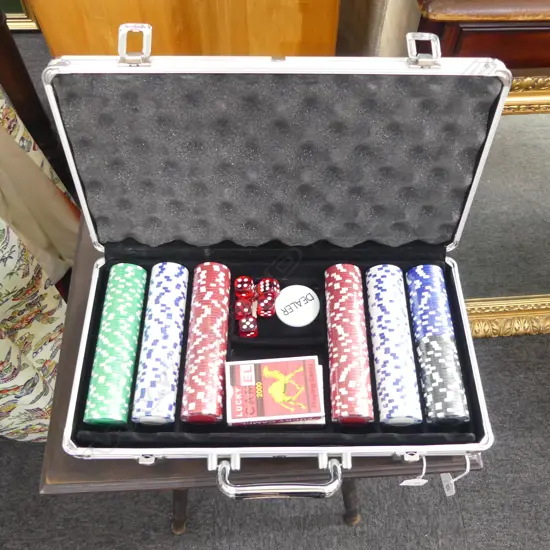 BOXED CARD GAME POKER SET