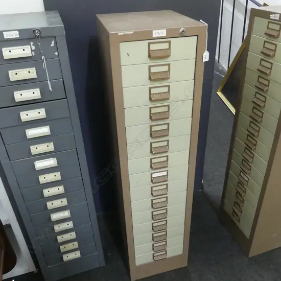 METAL FILING CABINET 330x380x1315mm