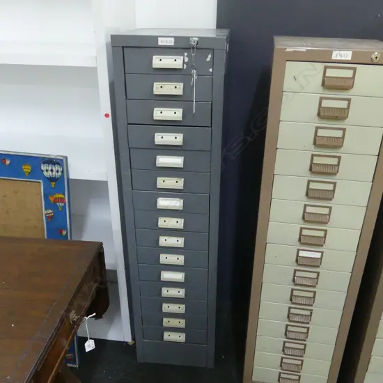 METAL FILING CABINET 335x380x1325mm