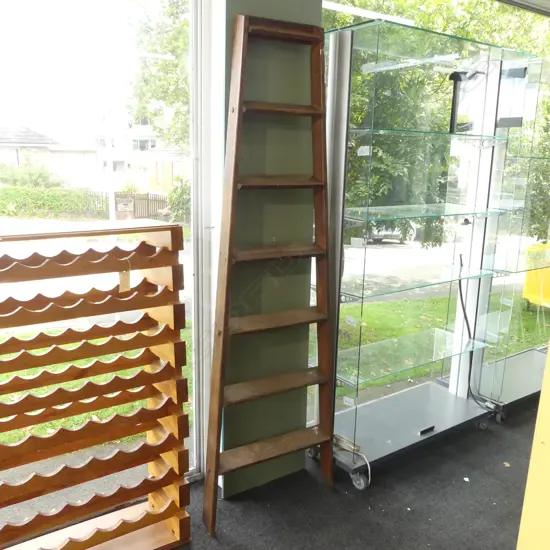 VINTAGE 7 STEP WOODEN LADDER H.1900mm