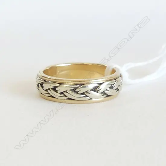 9CT GOLD CELTIC KNOT BAND RING 6.4gms