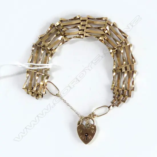 9ct YELLOW GOLD GATE LINK BRACELET heart padlock 9.8gms